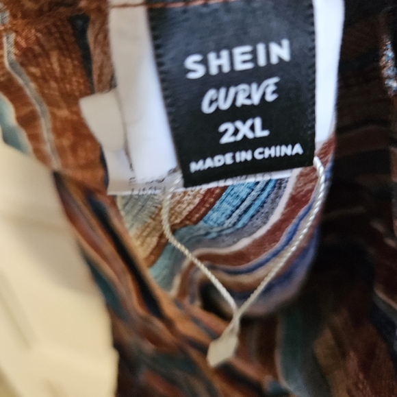 Summer top - Picture 2 of 2